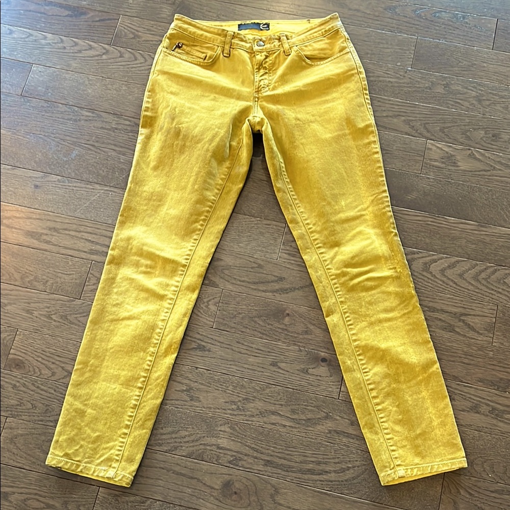 Just Cavalli yellow mustard colored jeans. Made in Italy. Designer like new